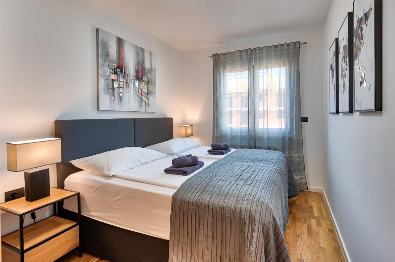 Art Apartment Monvidal Pula Luaran gambar